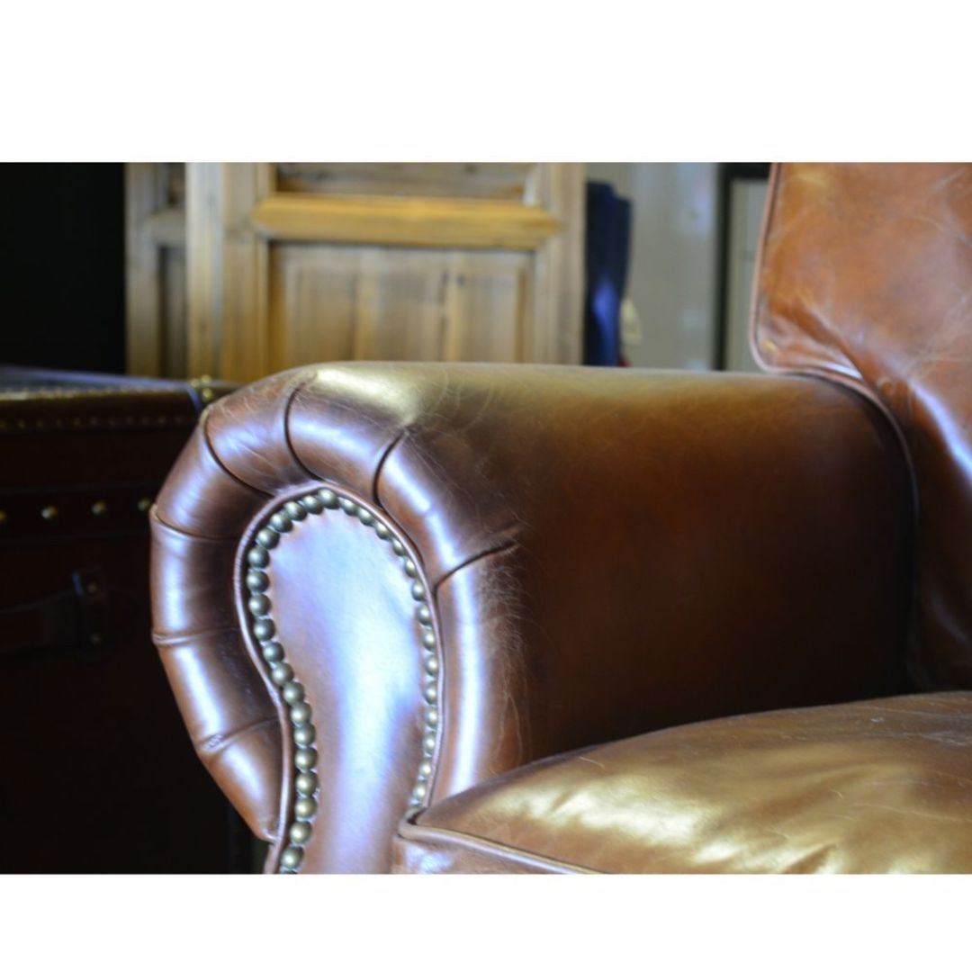 Churchill Aged Italian Leather 2 Seater image 5